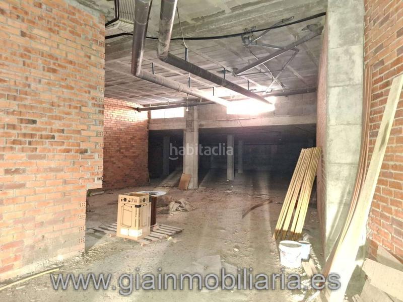 Foto b3cd95f8-b0eb-4b45-8033-ea6fa6f3a5c2. Local commercial dans Salvaterra de Miño