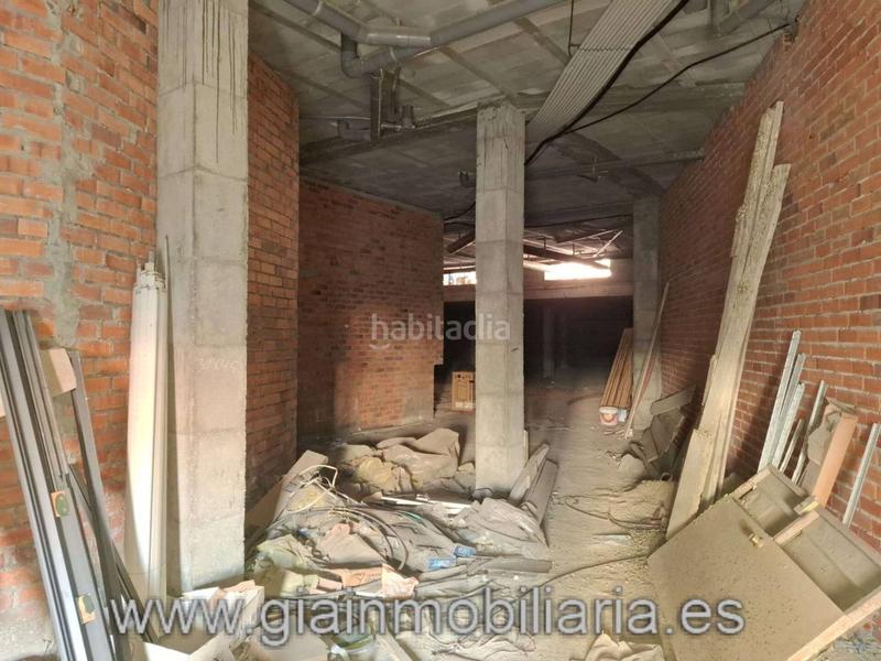 Foto b9c8b6af-18a5-44b6-ab7c-1d9776dad438. Local commercial dans Salvaterra de Miño