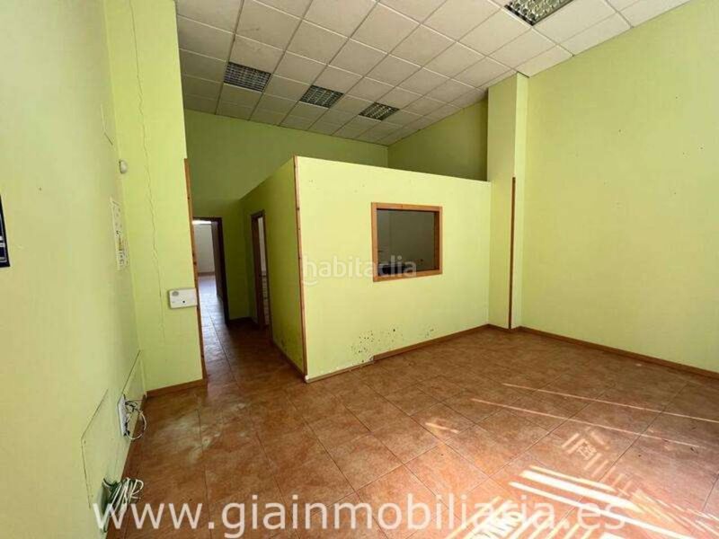 Foto 050105f1-3e2a-41e2-b680-706e0c798a0e. Local comercial en calle galicia 22 local en venta en c galicia en Salvaterra de Miño