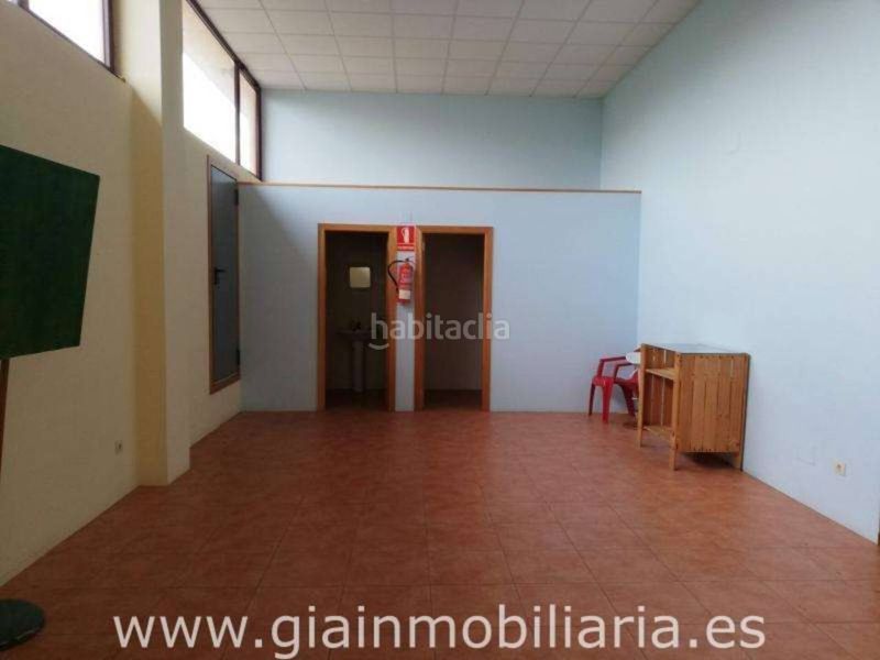 Foto 4ac85d60-b7d2-4c71-8f23-f7f8312a06ca. Local comercial en calle galicia 22 local en venta en c galicia en Salvaterra de Miño