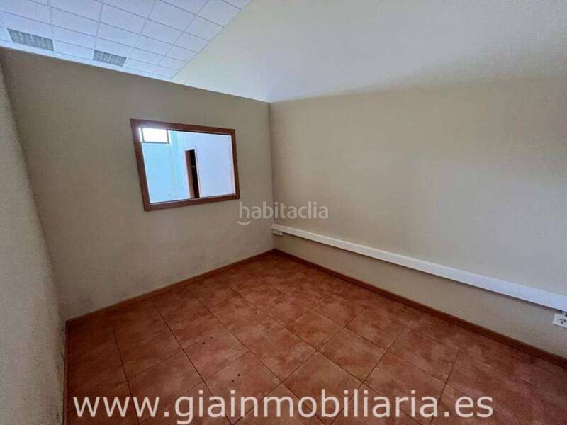 Foto 5e6097cc-fee7-4ce5-885c-48f592189393. Local comercial en calle galicia 22 local en venta en c galicia en Salvaterra de Miño