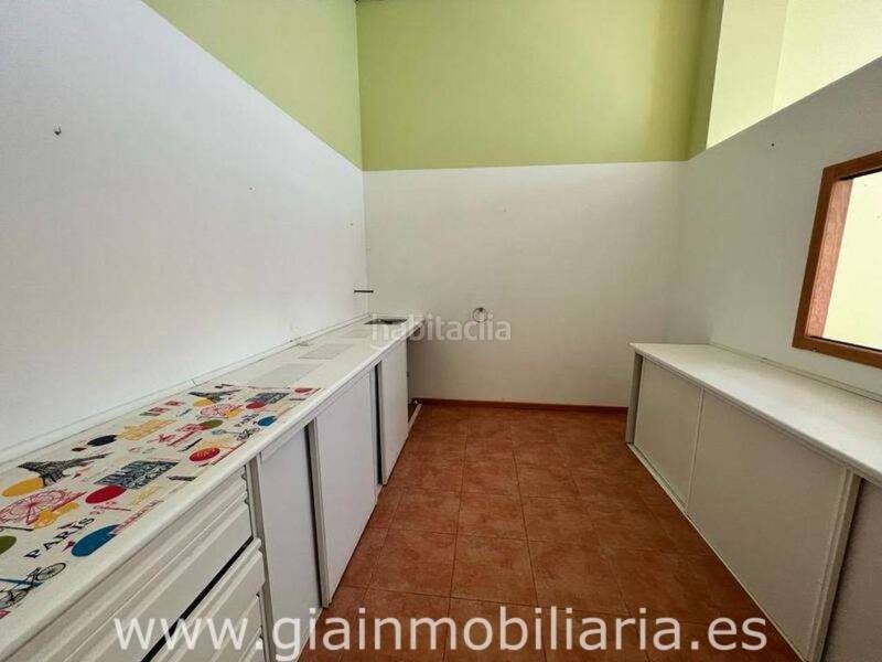Foto 7c9cd9a9-0933-4a88-944b-ca9efcbee42d. Local comercial en calle galicia 22 local en venta en c galicia en Salvaterra de Miño