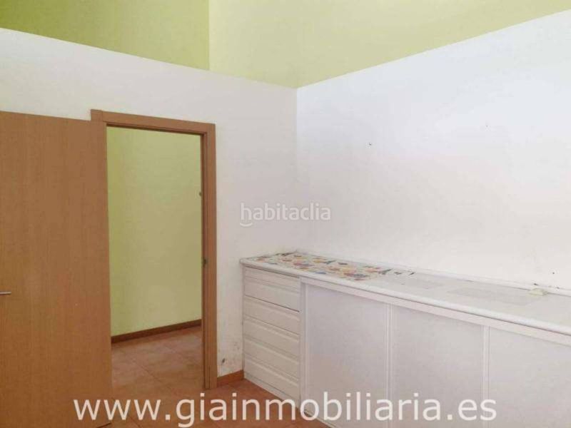 Foto 84462e3d-f195-4cf4-9ff1-17ac46cf5e29. Local comercial en calle galicia 22 local en venta en c galicia en Salvaterra de Miño