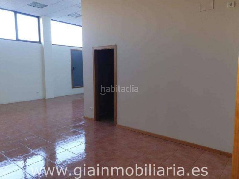 Foto f8bd6250-6b30-4975-bf5b-920139c96161. Local comercial en calle galicia 22 local en venta en c galicia en Salvaterra de Miño