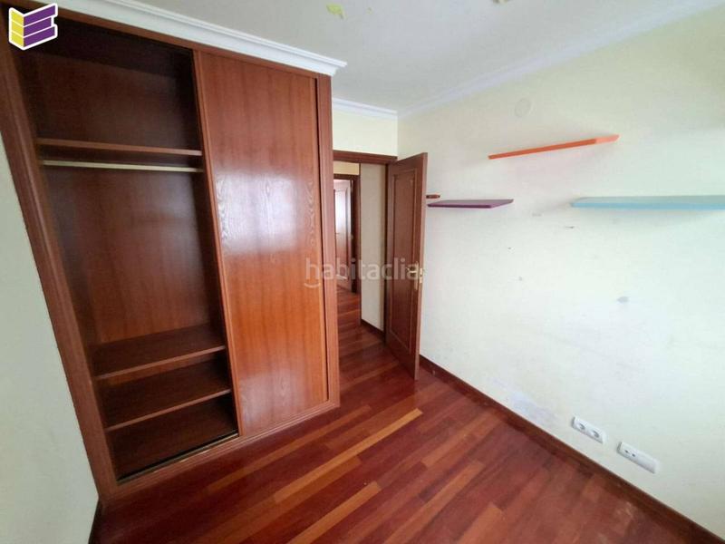 Foto b50f7eb8-0f10-4b43-b517-ba533024c619. Appartamento con riscaldamento in Marín