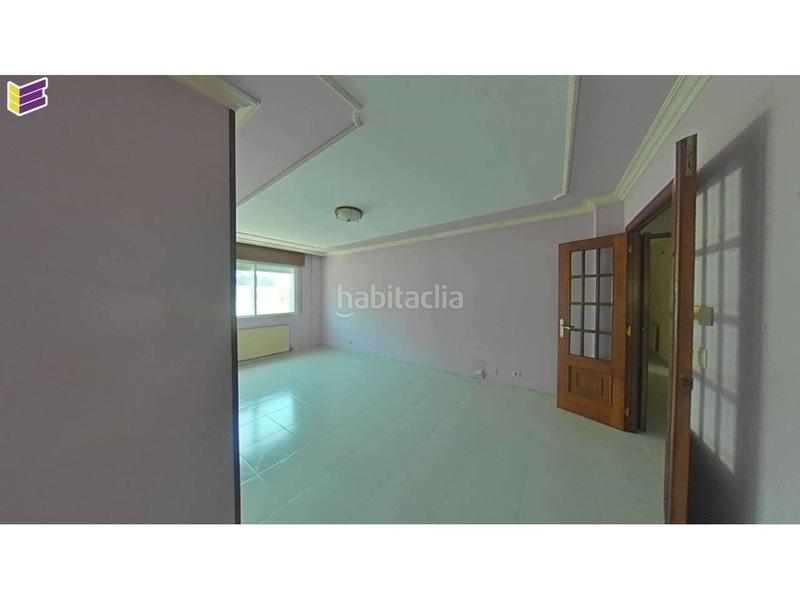 Foto 7c40dc52-6e8c-42db-9a1f-8f444030e057. Pis a valiña 12 a Poio