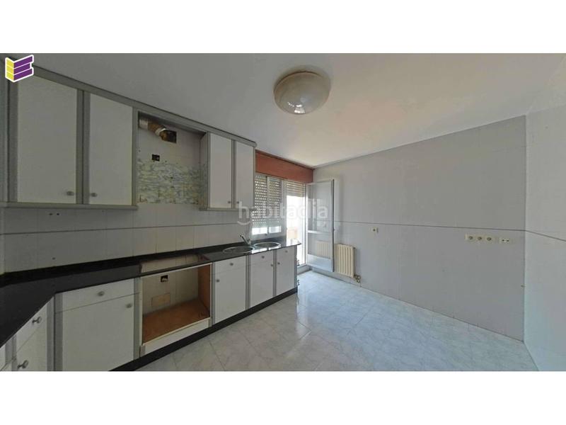 Foto ffba722d-c897-4c28-94ff-ce644a1017c5. Pis a valiña 12 a Poio