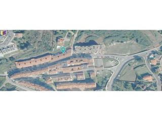 Piso en Valia 12. Amplio piso de 4 dormitorios y 2 baos. plaza de garaje !!