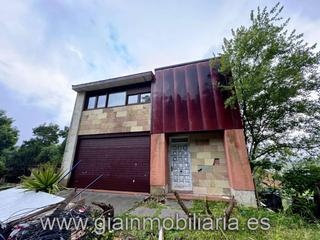 Maison  Igrexa 45. Casa en venta a reformar en gondomar