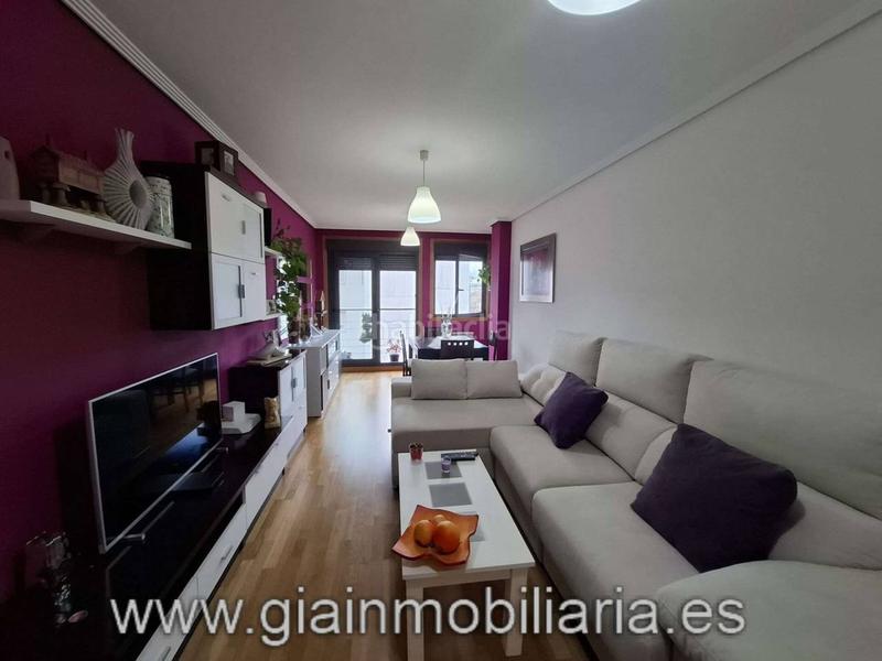 Foto cbf3f939-f03c-4f8c-ab49-06cc4848dc8b. Pis amb calefacció aparcament a Salvaterra de Miño