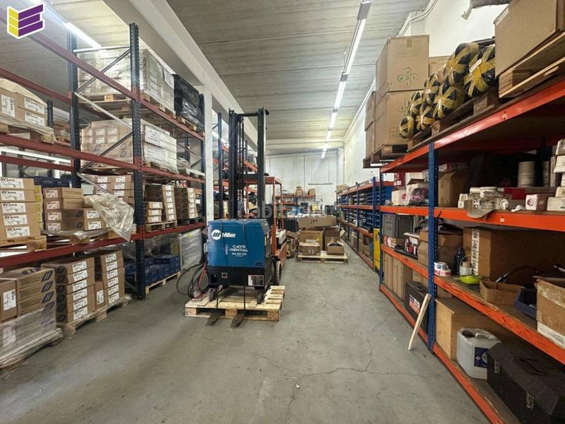 Foto a498e8f6-08a3-4c29-90bf-f5eff1d12df4. Lloguer nau industrial a Mos