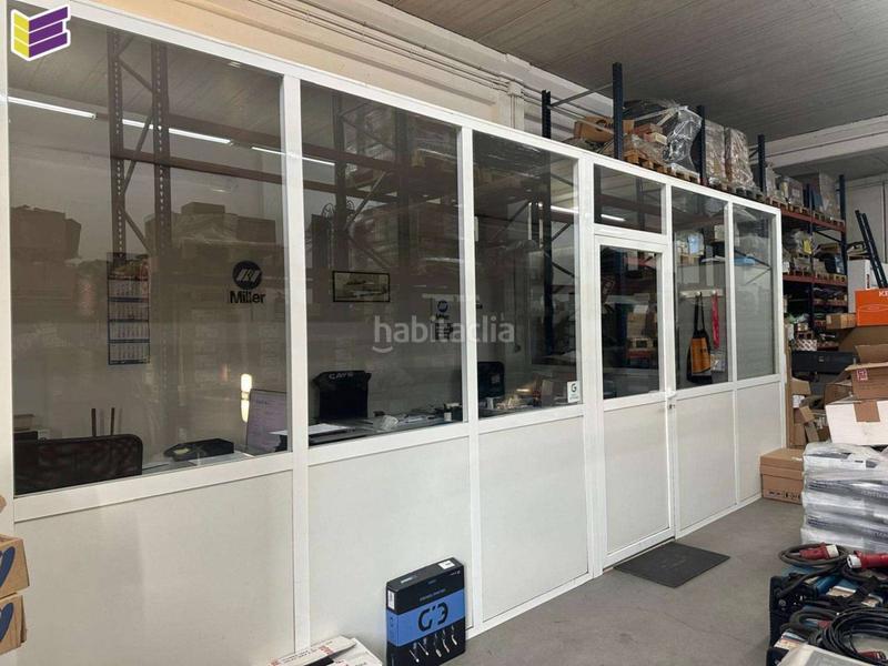 Foto f3b207de-b88d-40f9-942a-1cd1c21894b6. Lloguer nau industrial a Mos