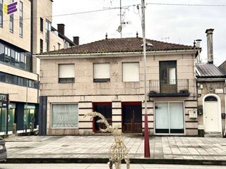 Casa en Avenida galicia 47. Casa de pierda de uso hotelero o residencial para vivir o hacer