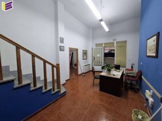 Locale commerciale  Calle alcalde daniel ojea. Oficina en venta en ponteareas