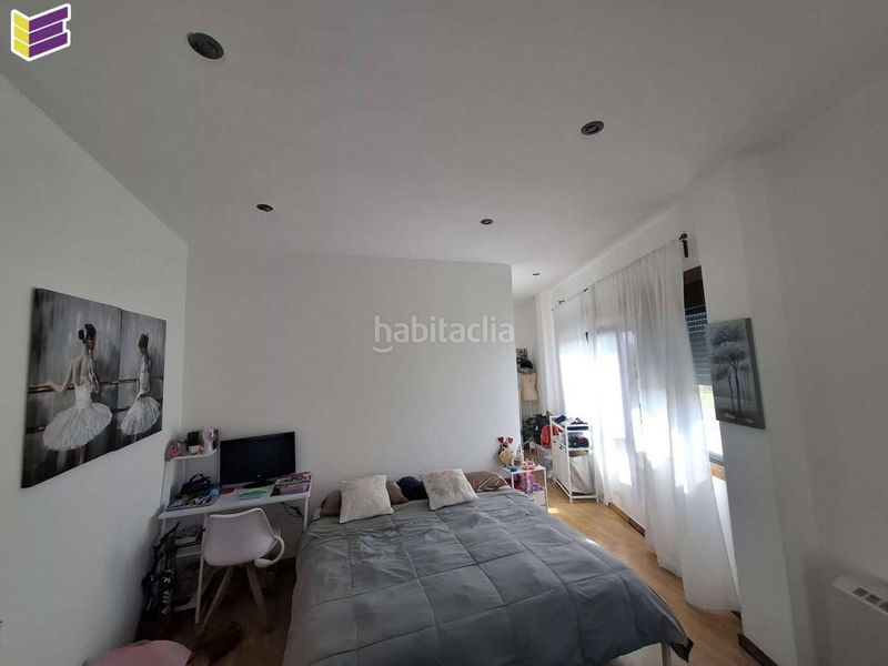 Foto 84c62e90-664c-4ea3-8f4c-bbd70d42764d. Pis amb calefacció aparcament a Rosal (O)