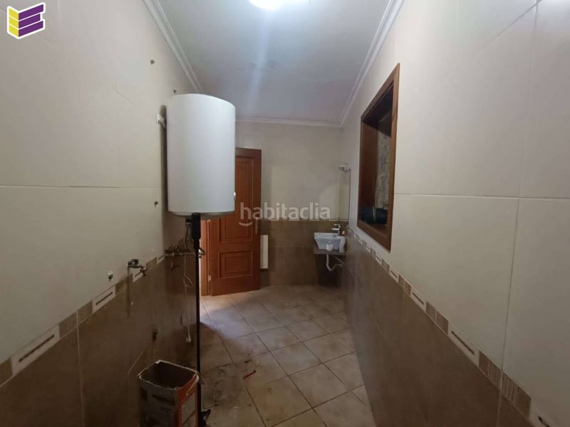 Foto 111785b2-4306-4140-b355-11c0bba6b826. Casa amb calefacció a Covelo (O)