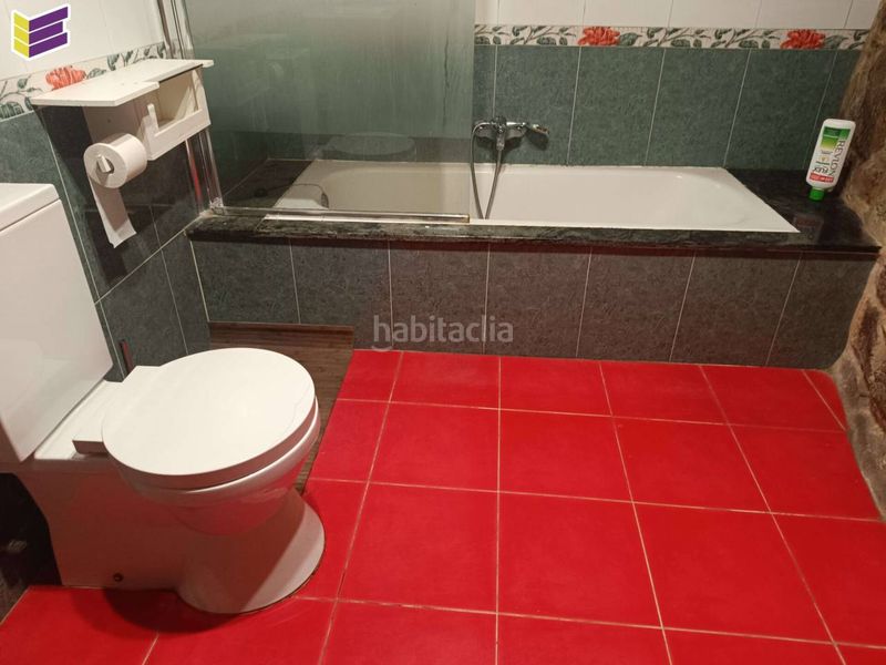 Foto a3473e46-ec85-483b-aab4-7a13e10b2b67. Casa amb calefacció a Covelo (O)