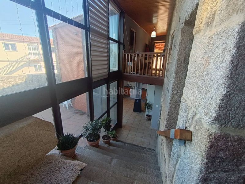 Foto b8ef6930-a8a3-481b-8795-4bb22eb89b23. Casa amb calefacció a Covelo (O)