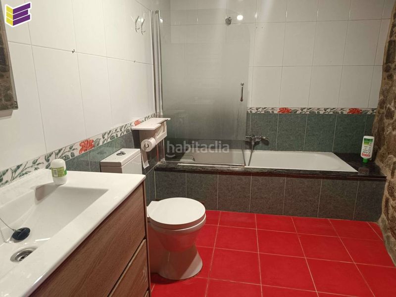 Foto daeece82-be8b-444e-94b3-7b73ee294c7d. Casa amb calefacció a Covelo (O)