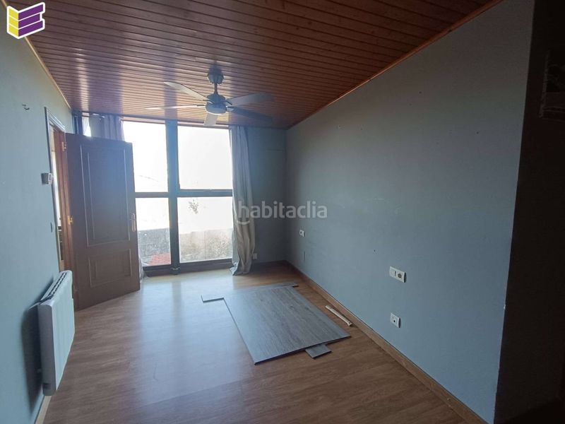 Foto dfdd6380-16c1-4c14-93f9-b2cbc7a6c6cd. Casa amb calefacció a Covelo (O)