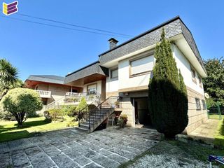 Casa  Calle pontevedra. Exclusivo chalet independiente en el centro de porri�o