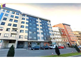 Local Comercial en Calle Aragon 80