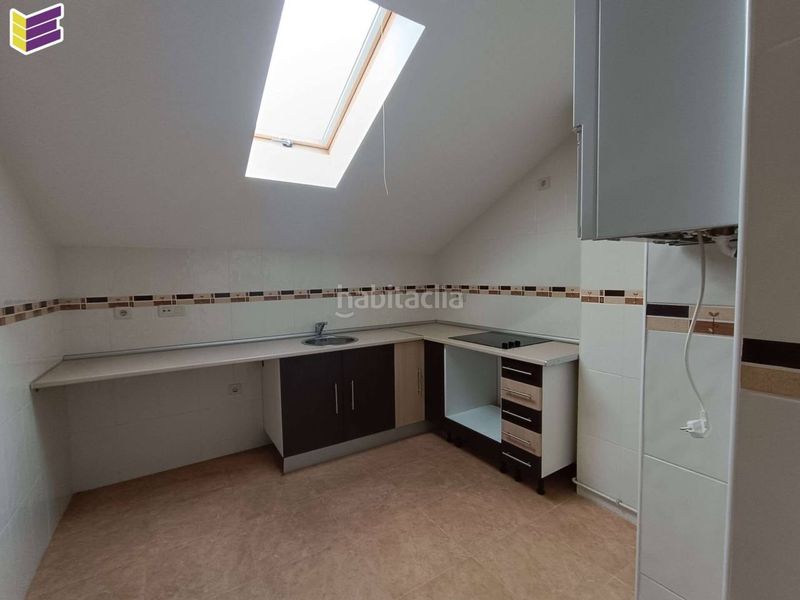 Foto 3103de91-2a0d-46c4-948f-d941efaca6cc. Àtic a calle alcalde jose costa diaz 7 a Covelo (O)