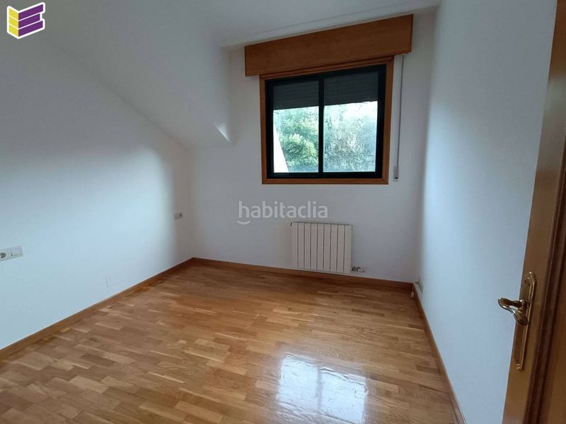 Foto b8a7acfa-42ed-4cf8-9c61-160e5ffe923d. Àtic a calle alcalde jose costa diaz 7 a Covelo (O)