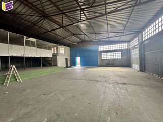 Affitto Capannone industriale  Avenida sanguiñeda. Nave en alquiler en sanguiñesa mos