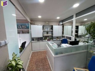 Local Comercial a Avenida Ramón Nieto