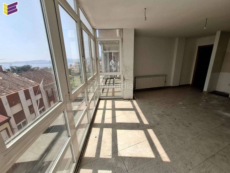 Foto 9ecbde06-41cc-451d-8aad-bd63f8713943. Edifici a avenida buenos aires 45 a Teis Vigo