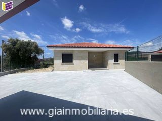 Location Chalet  Calle mosteiro. Alquiler casa con garaje