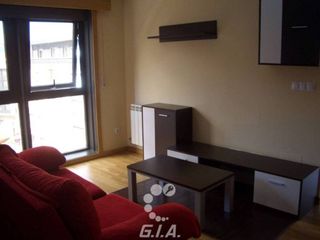 Flat  Calle antonio palacios. Piso en el centro de porriño, 2 habitaciones, 1 baño. bañera de