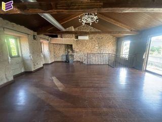 Local Comercial  Calle a cancela. Se vende restaurante.