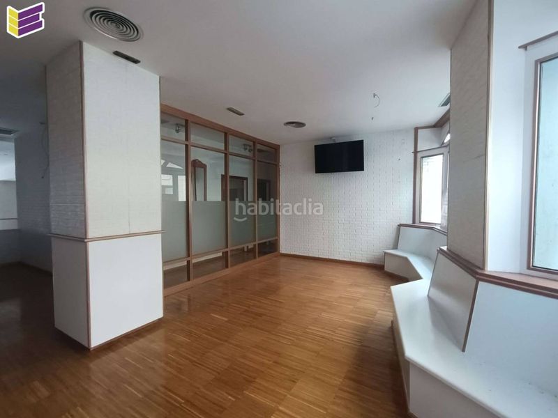 Foto 11a1265f-a9f1-494d-904a-78a245d6ba3a. Local comercial a Ponteareas