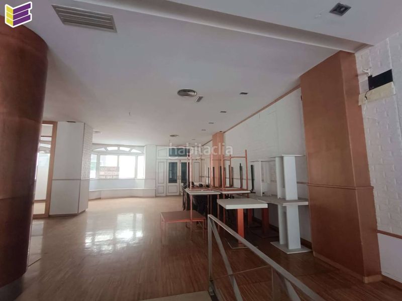 Foto a4d6cf86-1d95-48fe-adce-e449fef08b89. Local comercial a Ponteareas