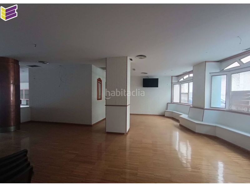 Foto acd77c8e-fc0d-40d2-8fa3-94dbf3e02ddb. Local comercial a Ponteareas