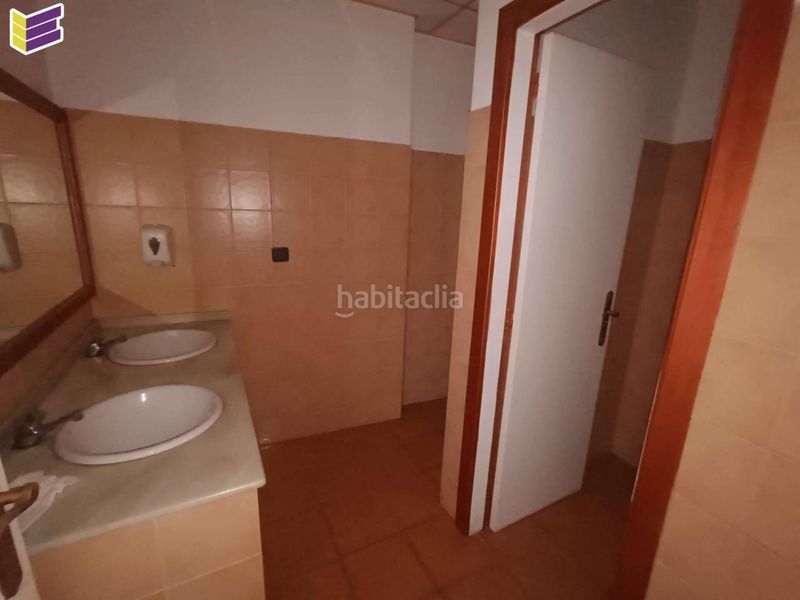 Foto e0a5c5f0-e441-4a91-a484-77ff4bcc0f03. Local comercial a Ponteareas