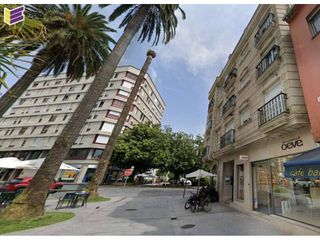 Flat  Calle de las palmeras 1. Se vende ático en rentabilidad con inquilino. no hipotecable.