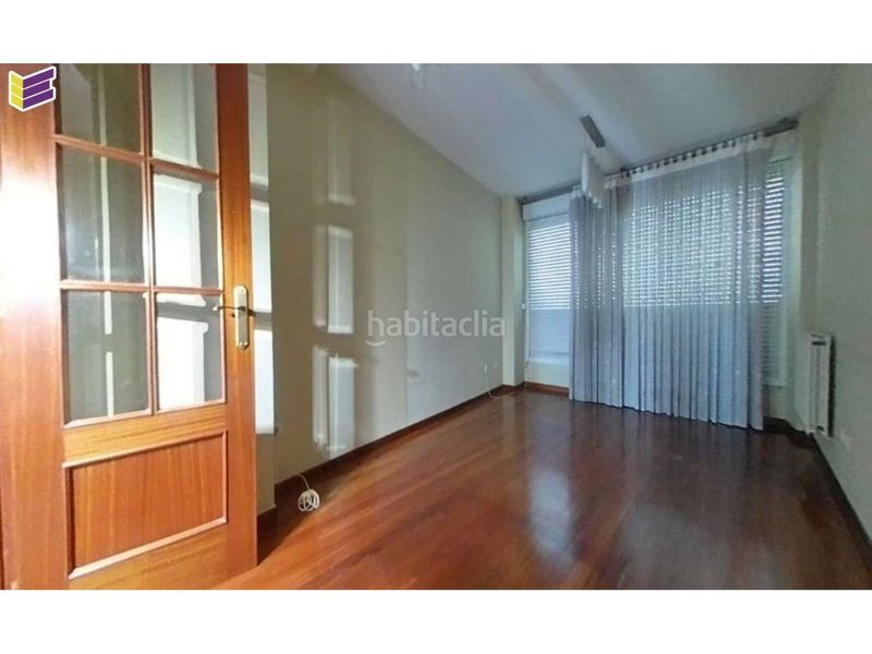 Foto 16817abd-6266-4ea1-adf8-5a5ec4e4ba82. Pis a avenida galicia 8 a Teis Vigo