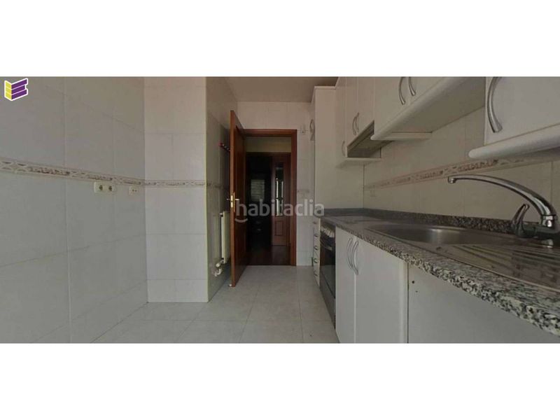 Foto aed6d81c-0d87-44f3-8a1f-9ed327967354. Pis a avenida galicia 8 a Teis Vigo