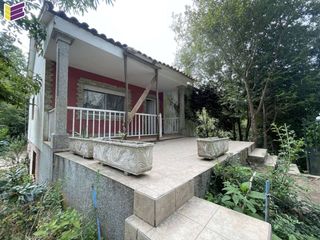 Haus  Calle a pedra 1. Casa independiente con terreno, a reformar.