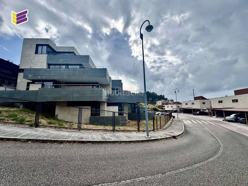 Foto 64c33f3b-5471-4bdd-9257-35095cc1521d. Pis amb aparcament a Baiona