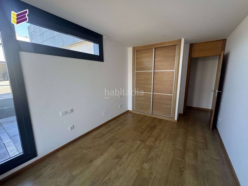 Foto f879ffd3-500d-4f55-9c77-6b6c6b27ddae. Pis amb aparcament a Baiona