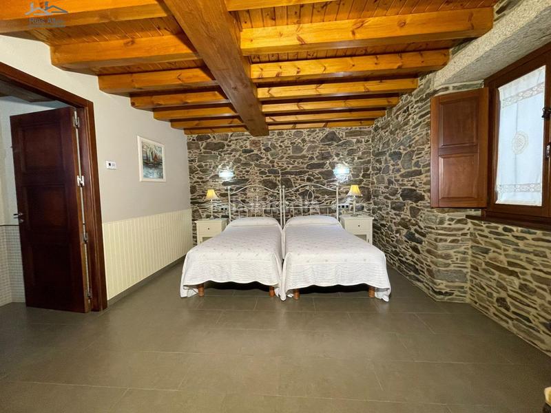 Foto fab928fd-cef9-4c6f-8548-f80400141d1d. Casa hotel rural con encanto. se vende por jubilación. en Ordes