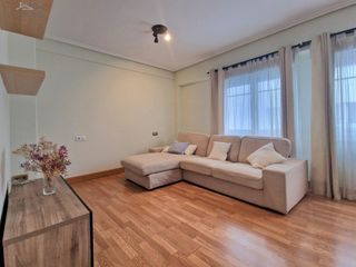 Lloguer Apartament  Calle mgdo manuel artime. 4º sin ascensor, no estudiantes ni compartir. no se admiten masc