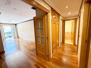 Appartement  Calle voluntariado. Seminuevo en pleno centro  plaza de garaje y trastero