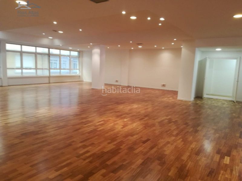 Foto fba33aa0-c137-49d6-9097-fcbbcb862417. Miete büro in Ensanche Coruña (A)
