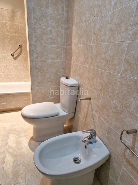 Foto 410353ce-8006-4fb6-a9ce-cda72b81f2c8. Miete dachwohnung mit heizung parking pool in Someso - Matogrande Coruña (A)