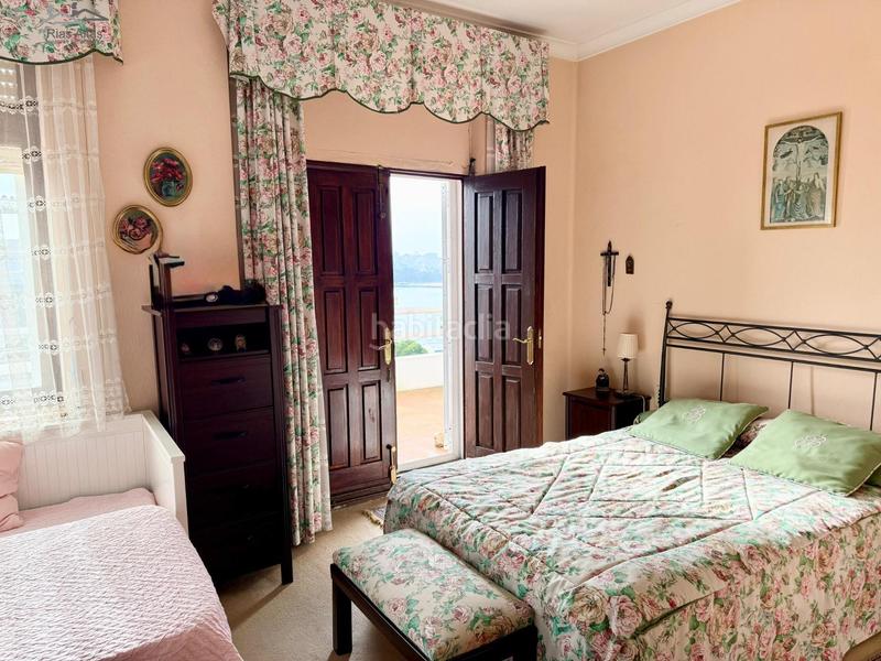 Foto 5d3cb96d-9c41-4313-b232-ab629ae202ca. Xalet amb aparcament a Perillo Oleiros